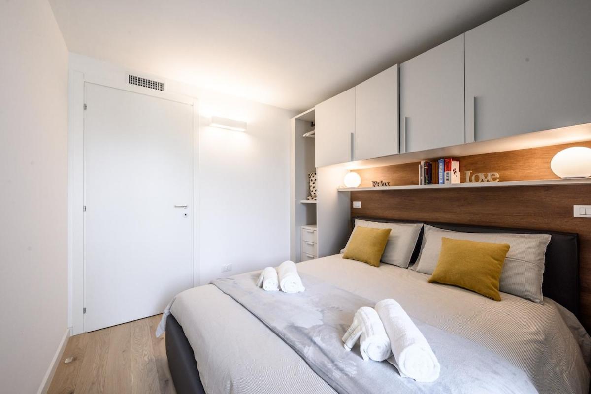Апартаменты Duomo Design - Bilocale-Wifi-Ac Милан Экстерьер фото